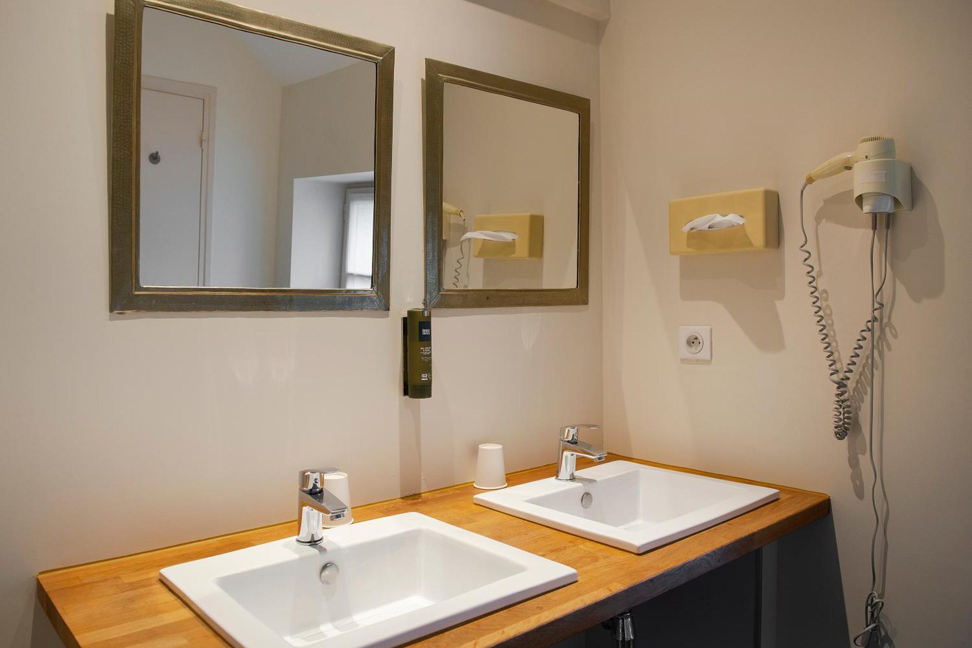 Yzeures-sur-Creuse Logis Hotel Restaurant Relais De La Mothe מראה חיצוני תמונה